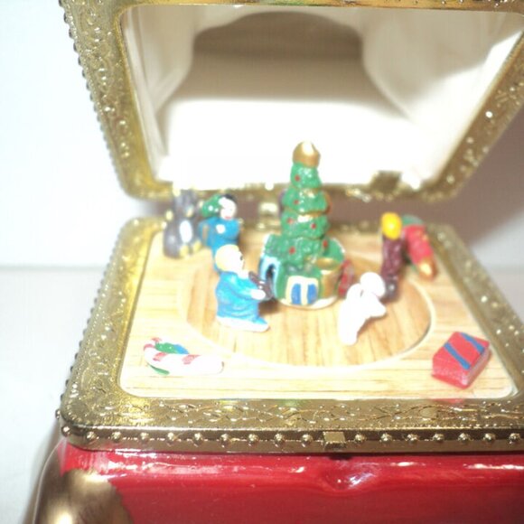 Mr. Christmas Music Box Ornament Boy on Sled, Deck the Halls 2014 Vintage 4 3/4" - Picture 5 of 5